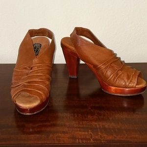 Salpy Brooklyn Heels